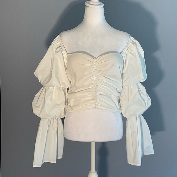 Lizette Collection Medium Ivory Low Cut Corset Blouse with Tiered Bishop Sleeves - Picture 1 of 16